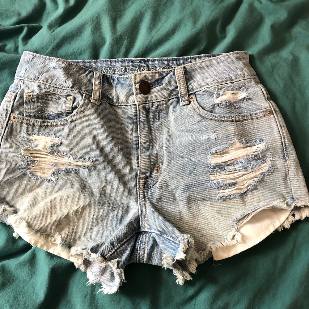 American Eagle high waisted Jean booty shorts